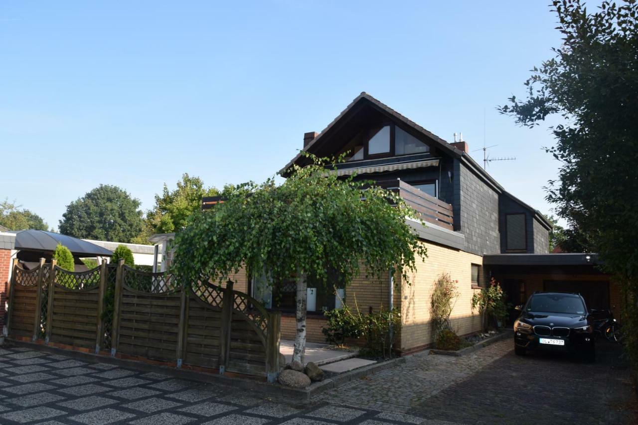 Schoenes Apartment Mit Dachterrasse Oldenburg Dış mekan fotoğraf