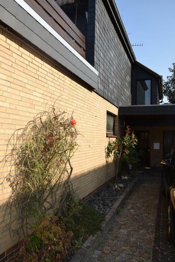 Schoenes Apartment Mit Dachterrasse Oldenburg Dış mekan fotoğraf